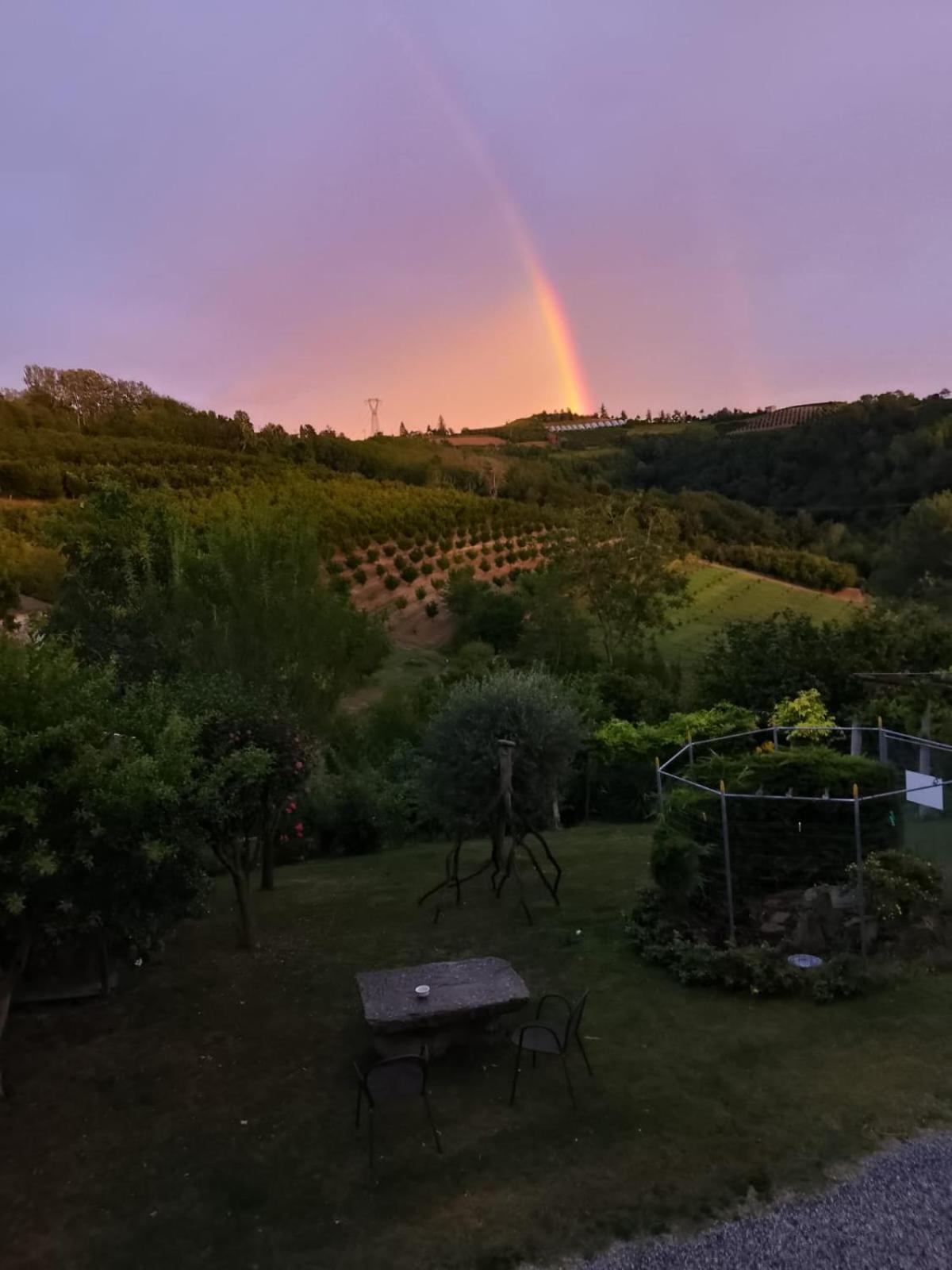 Agriturismo Affittacamere Barbarossa Dogliani Exteriér fotografie