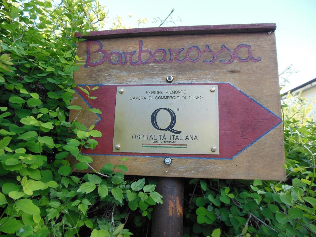 Agriturismo Affittacamere Barbarossa Dogliani Exteriér fotografie