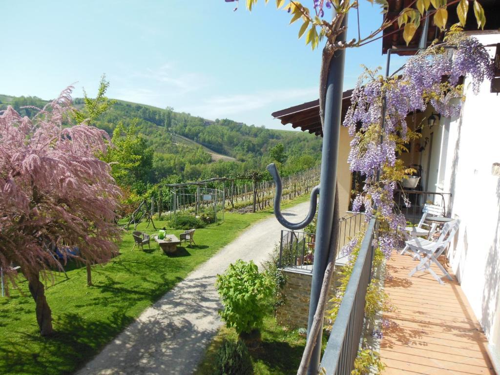 Agriturismo Affittacamere Barbarossa Dogliani Exteriér fotografie