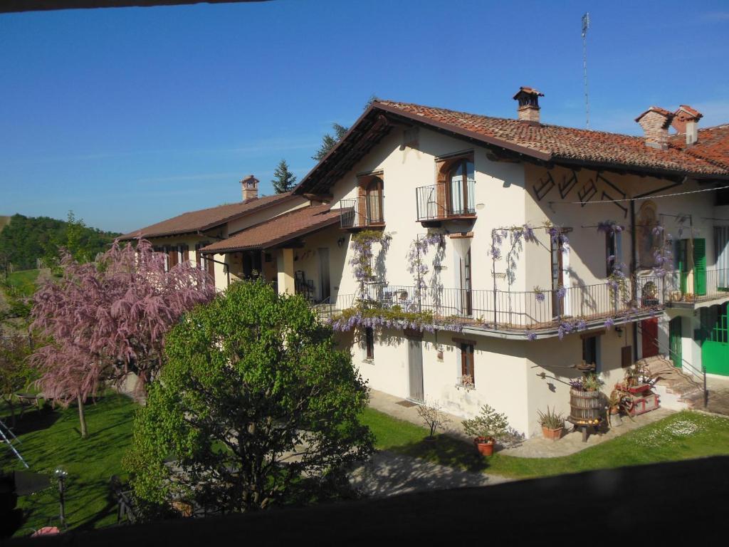 Agriturismo Affittacamere Barbarossa Dogliani Exteriér fotografie