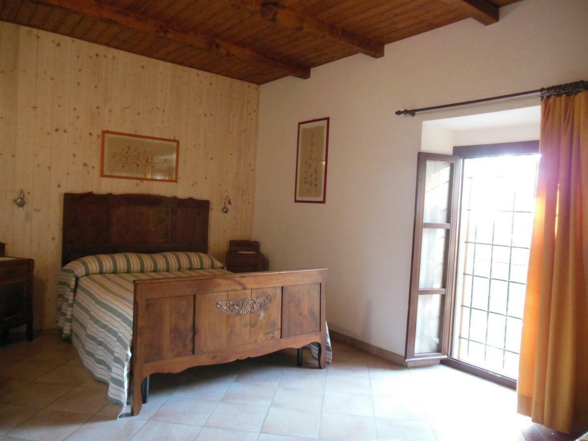 Agriturismo Affittacamere Barbarossa Dogliani Exteriér fotografie